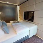 아파트 White Pearl 2.09 *